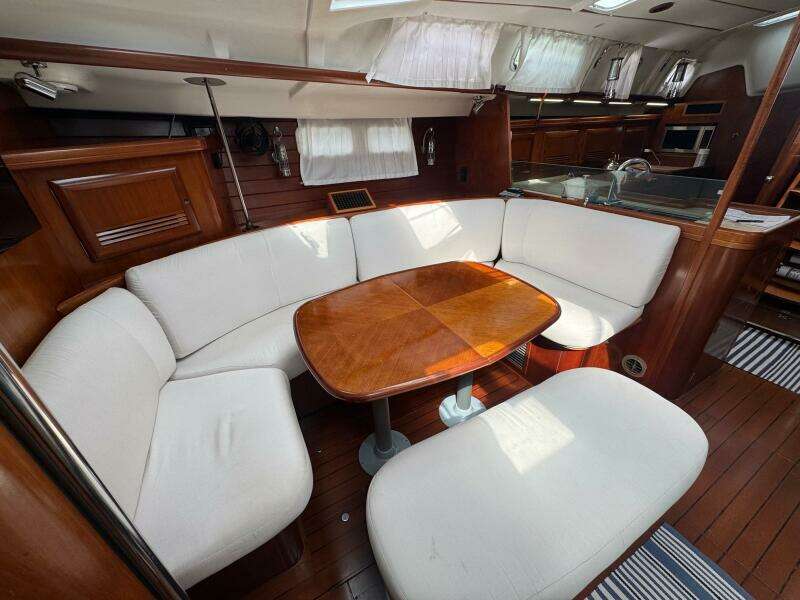 2005 Beneteau 473