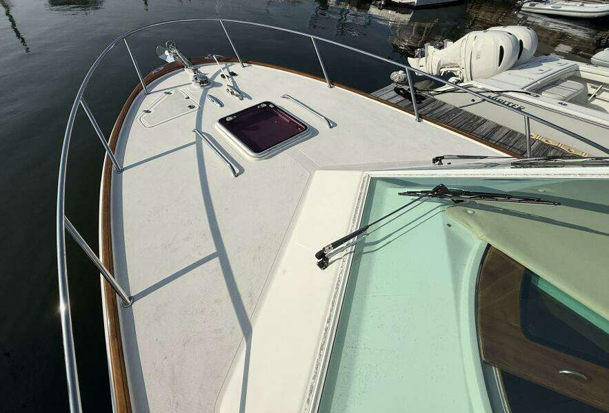 2009 Hunt Yachts Harrier 29