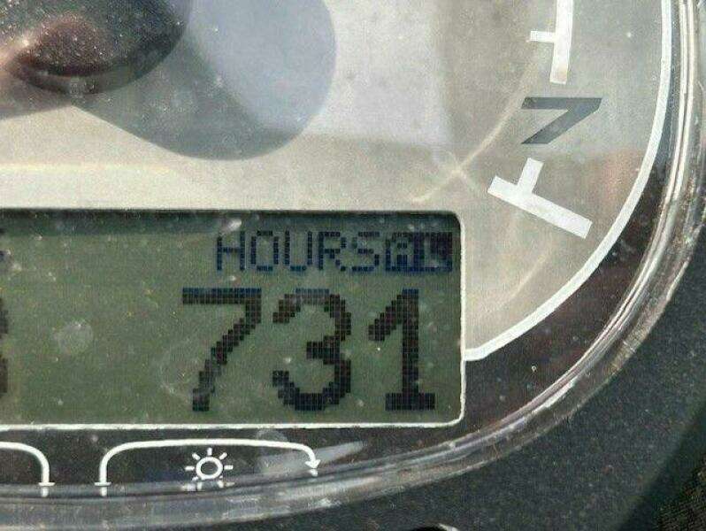 2004 Cruisers Yachts 340 Express