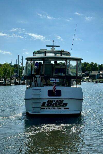 1991 Carver 3807 Aft Cabin