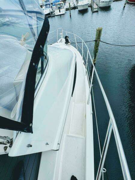 2005 Silverton 35 Motor Yacht