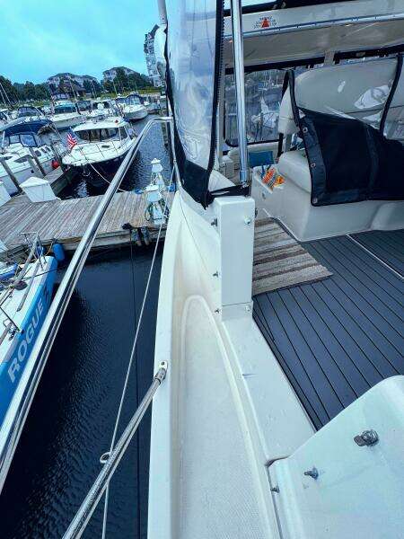 2005 Silverton 35 Motor Yacht