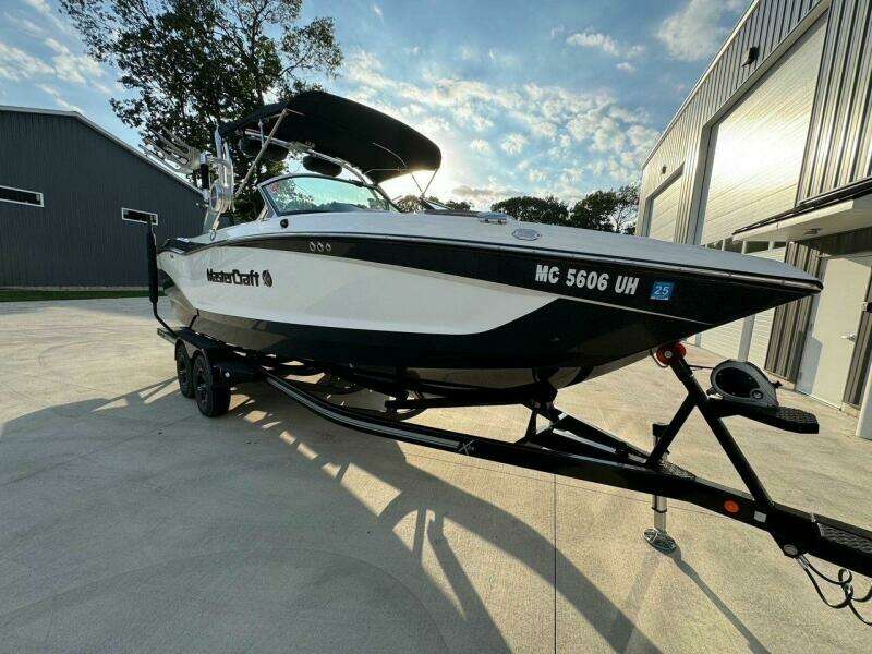 2019 Mastercraft 24X