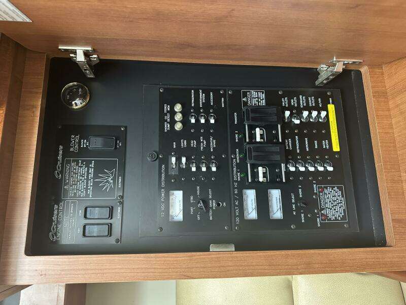 2009 Cruisers 300 CXi