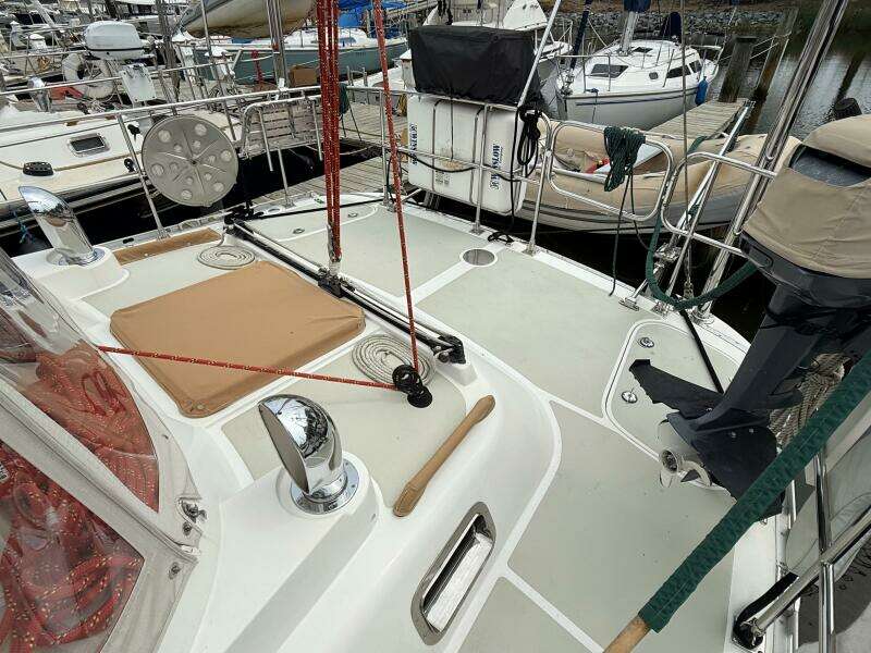 2008 Hylas 46 Center Cockpit