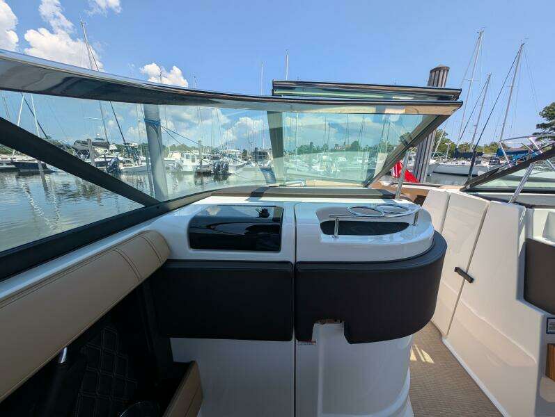 2023 Sea Ray 280 SLX