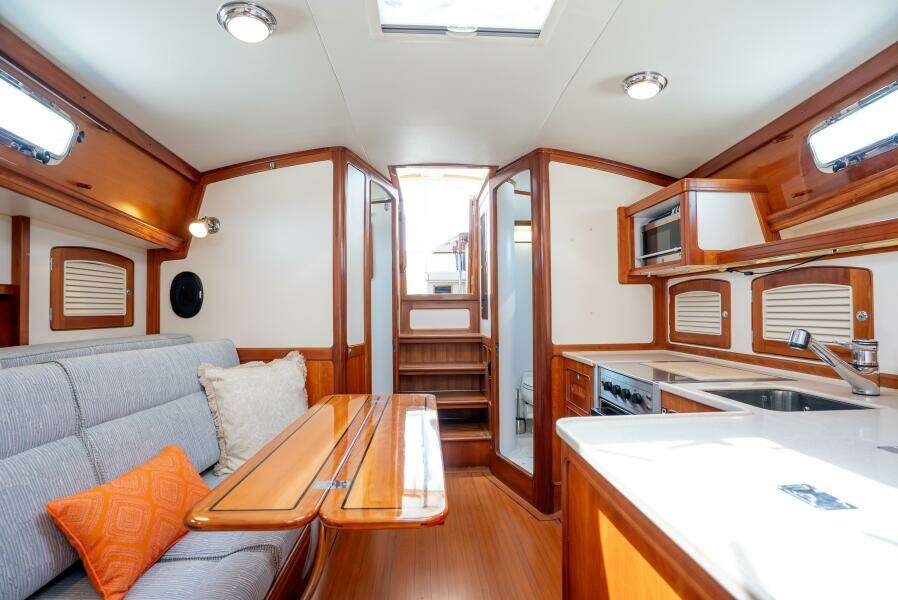 2000 Little Harbor WhisperJet 44