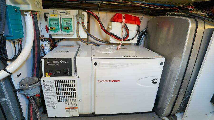 2018 Prestige 500 Flybridge