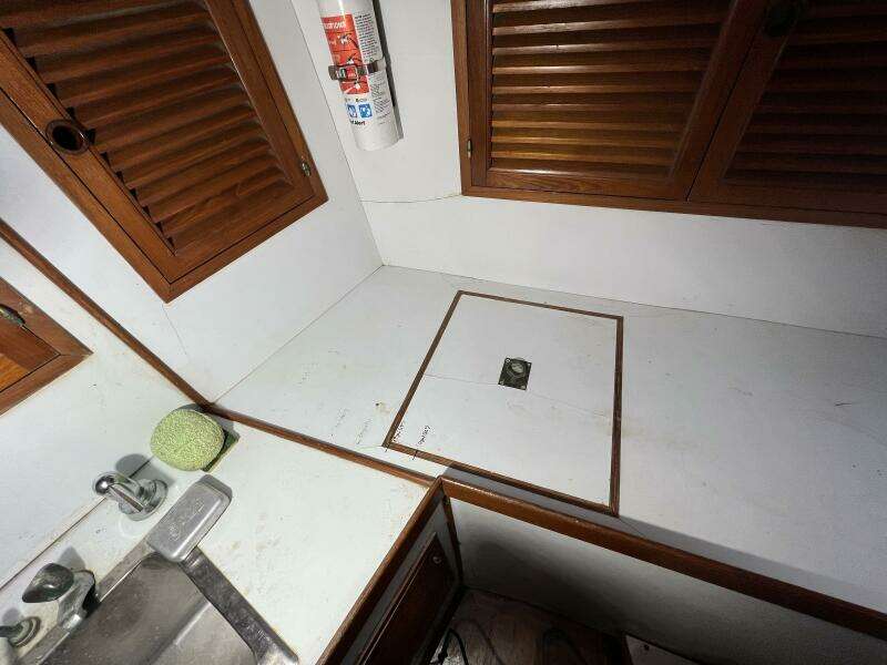 1982 Tayana Tayana 37