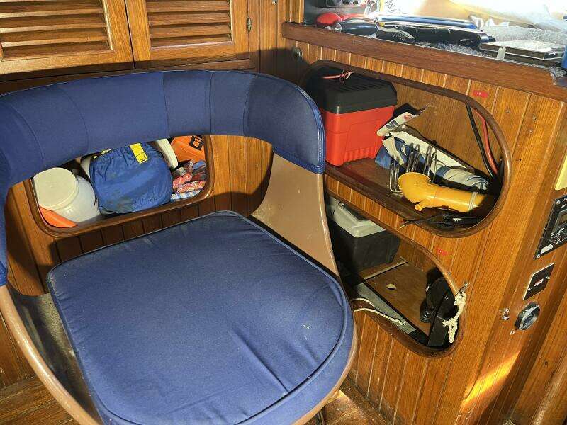 1982 Tayana Tayana 37