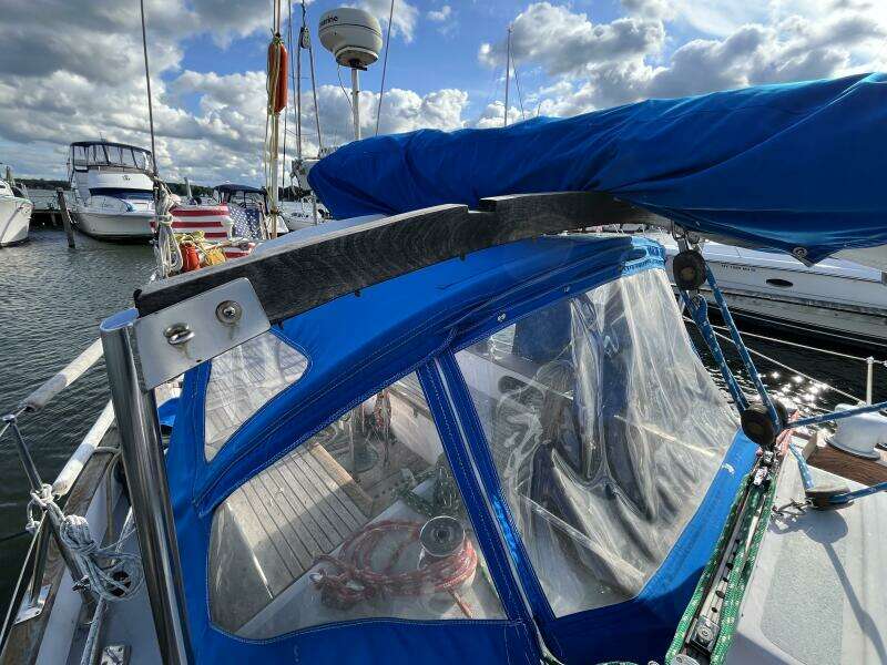 1982 Tayana Tayana 37