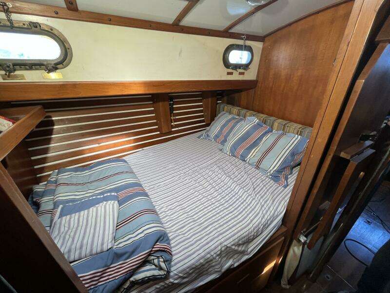 1982 Tayana Tayana 37