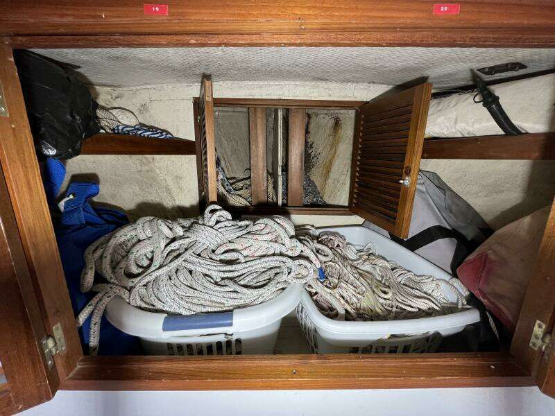 1982 Tayana Tayana 37