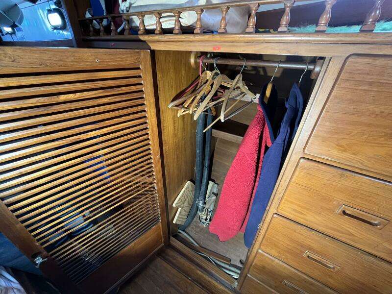 1982 Tayana Tayana 37