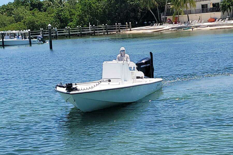 2016 Yellowfin 24 Bay