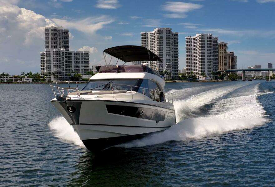 2021 Beneteau Monte Carlo 52