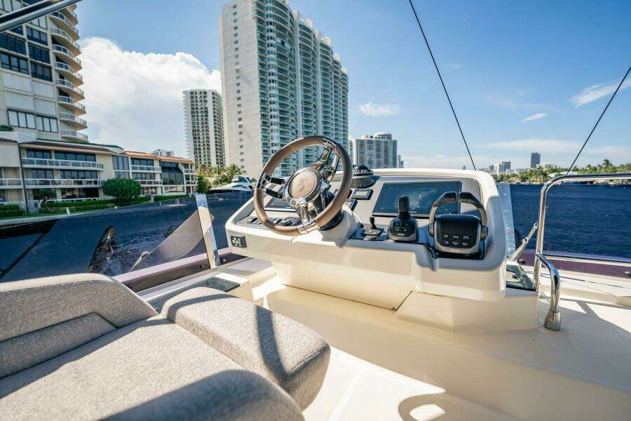 2021 Beneteau Monte Carlo 52