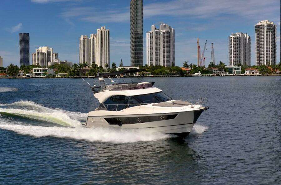 2021 Beneteau Monte Carlo 52