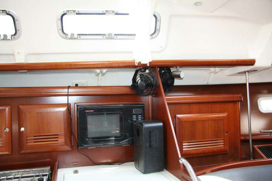 2006 Beneteau 