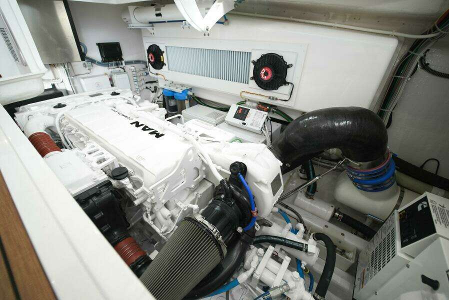 2025 Viking 46 Billfish