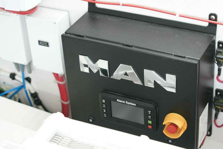 2025 Viking 46 Billfish