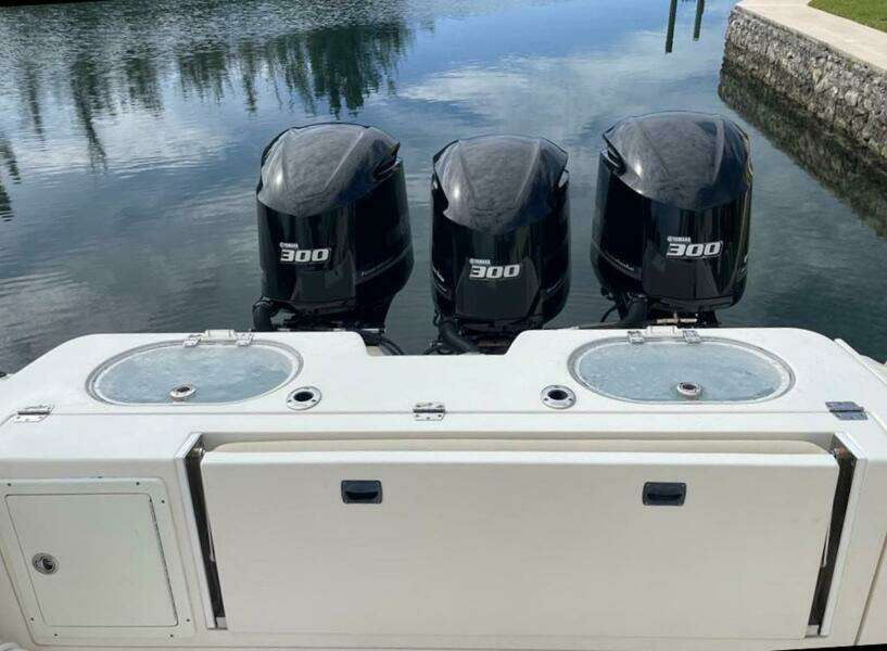 2016 Cobia 344 Center Console
