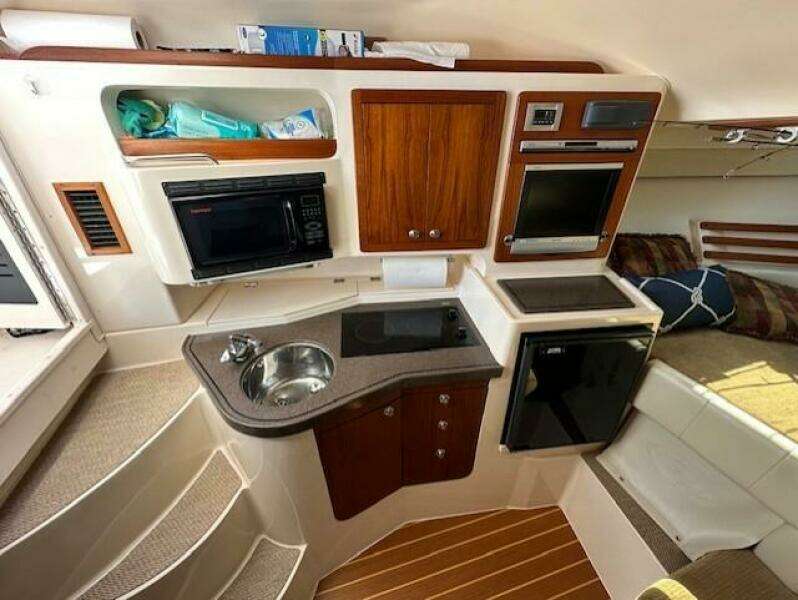 2008 Grady-White 330 Express