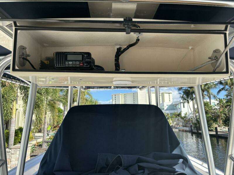2000 Grady-White 306 Bimini