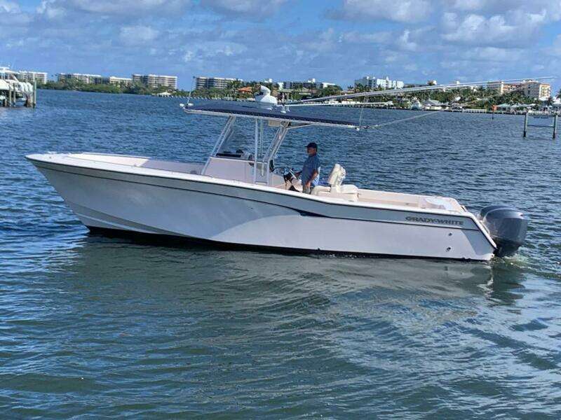 2000 Grady-White 306 Bimini
