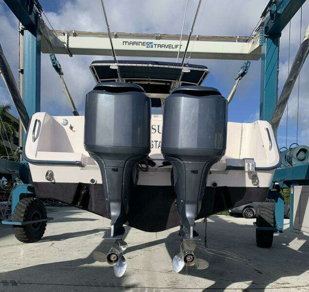 2000 Grady-White 306 Bimini