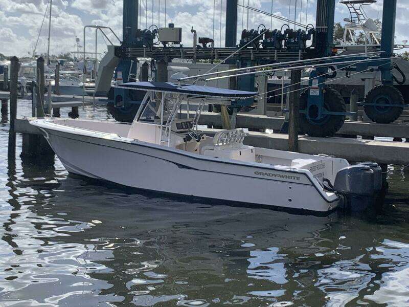 2000 Grady-White 306 Bimini