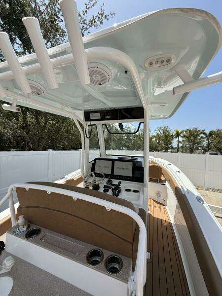 2022 Sea Hunt Ultra 265 SE