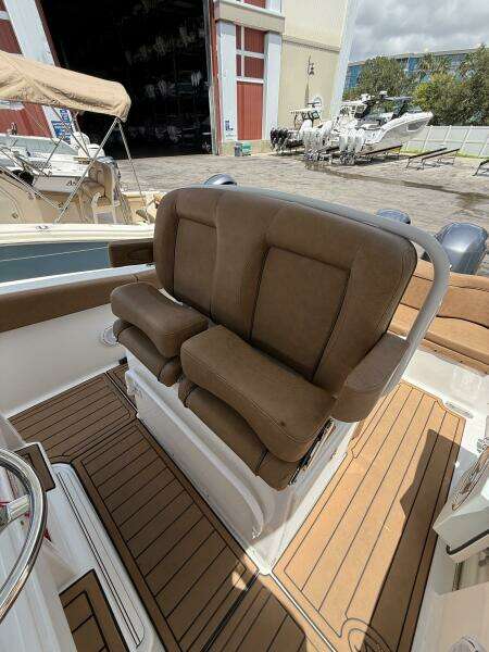 2022 Sea Hunt Ultra 265 SE