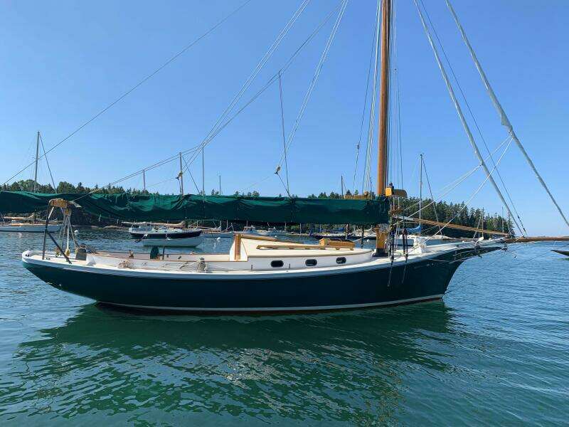 1981 Jarvis Newman Dictator Friendship Sloop