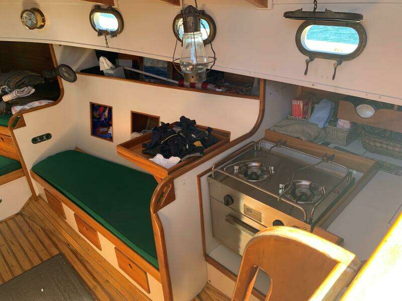 1981 Jarvis Newman Dictator Friendship Sloop