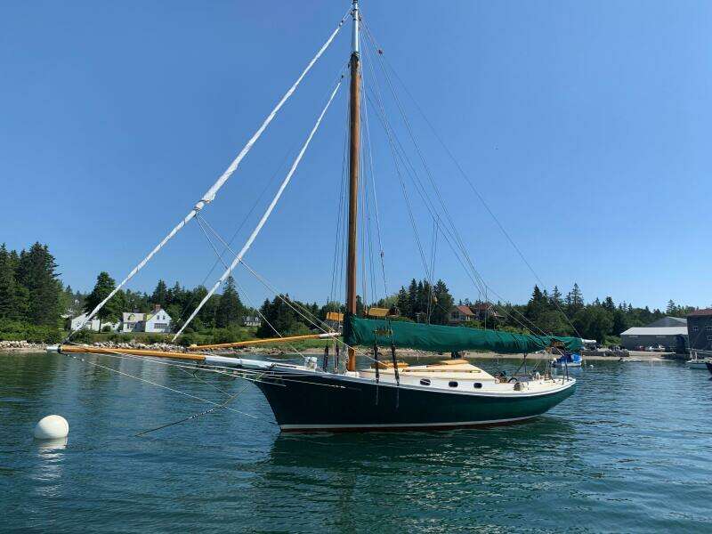 1981 Jarvis Newman Dictator Friendship Sloop