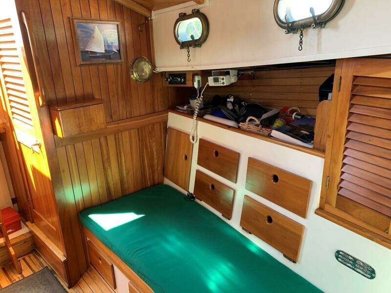 1981 Jarvis Newman Dictator Friendship Sloop