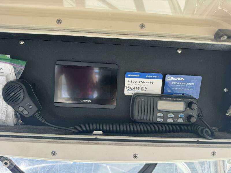 1999 Boston Whaler 28 Conquest