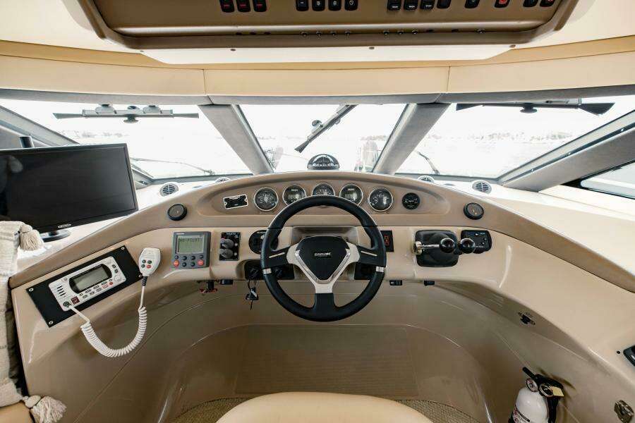 2004 Carver 56 Voyager Sonshine