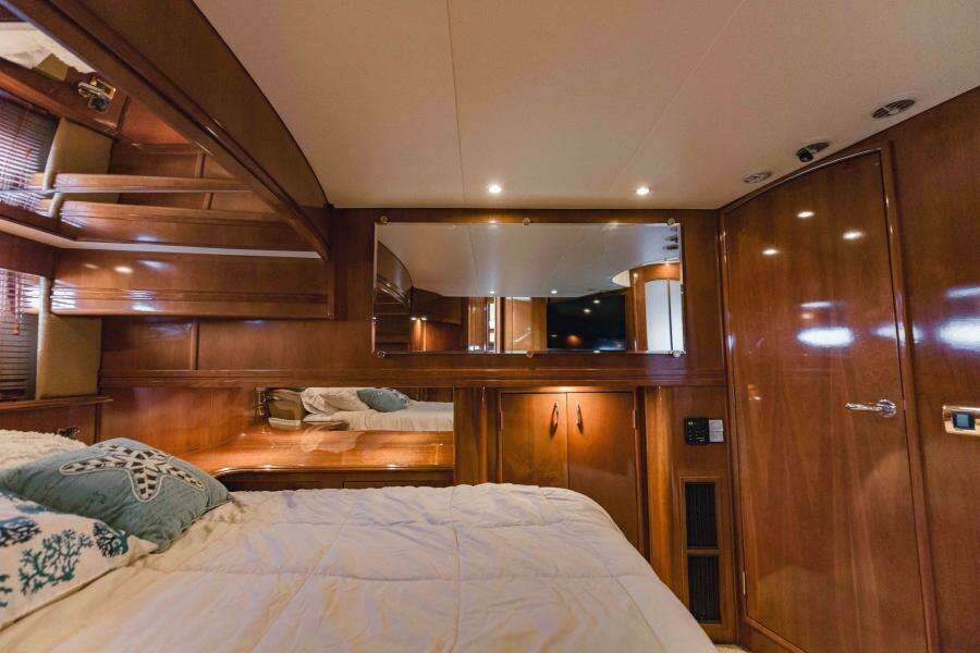 2004 Carver 56 Voyager Sonshine