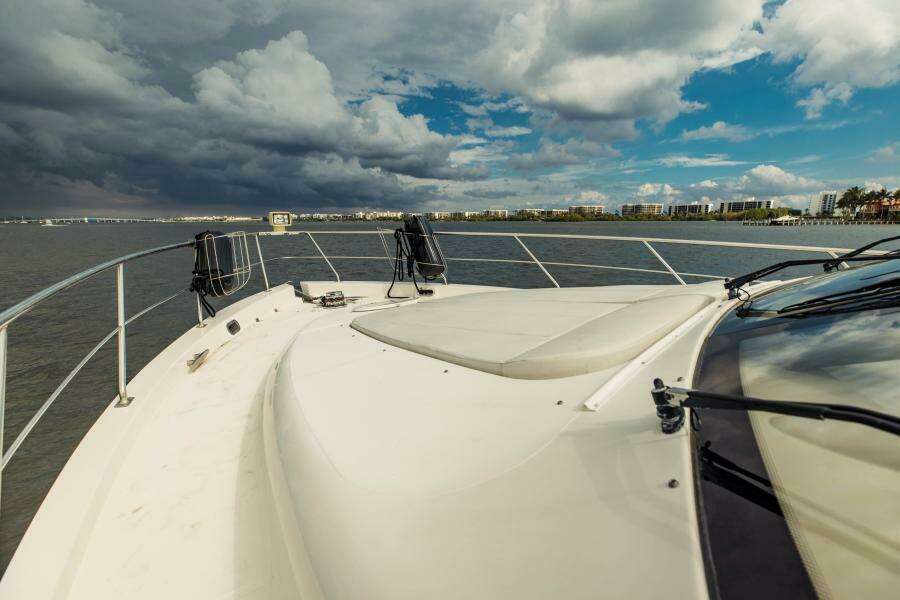 2004 Carver 56 Voyager Sonshine