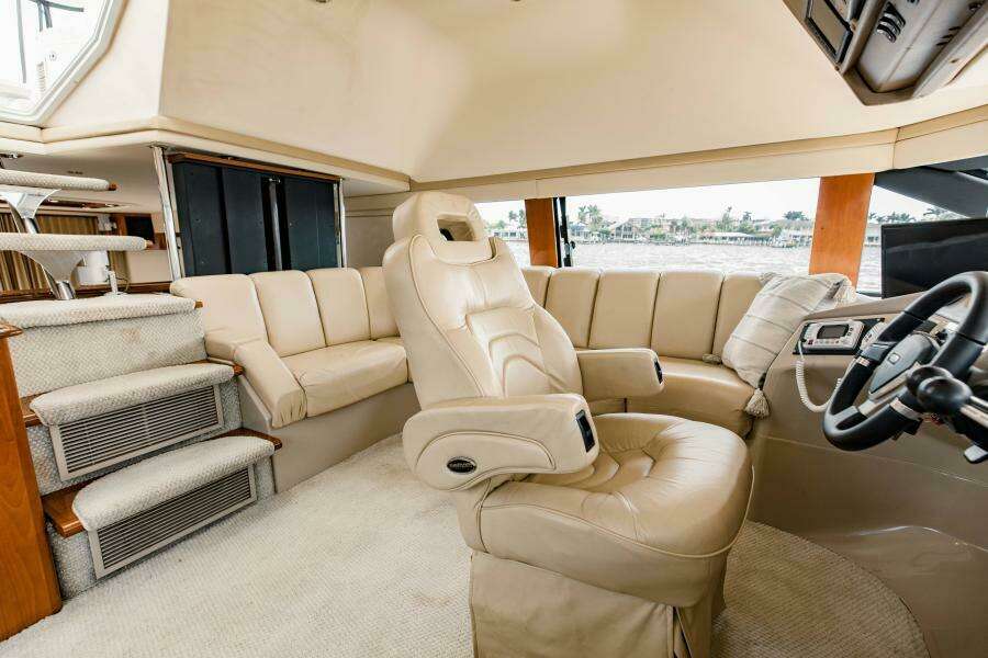 2004 Carver 56 Voyager Sonshine