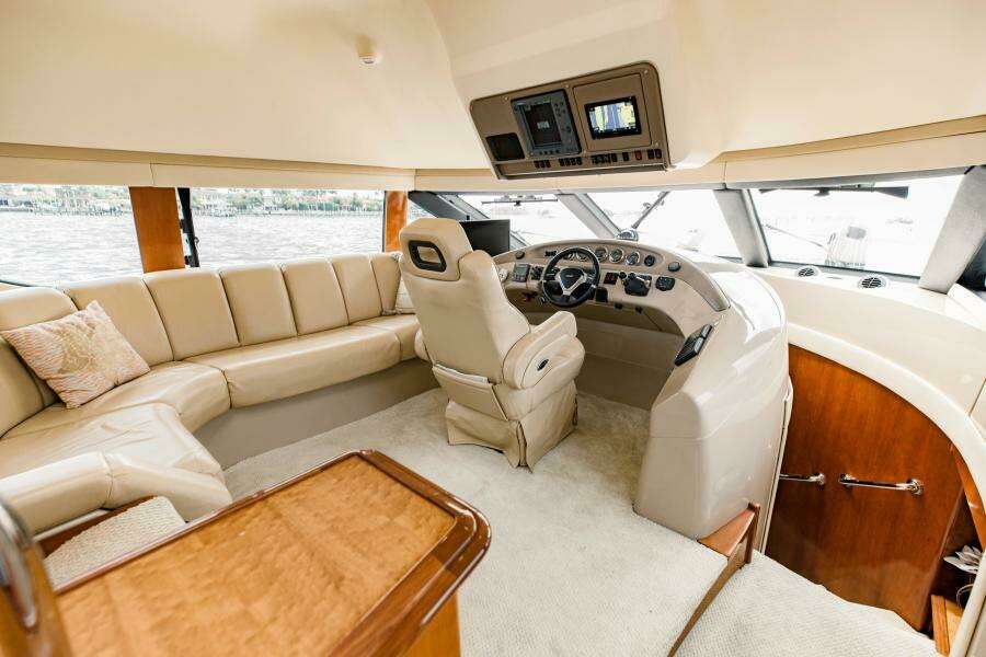 2004 Carver 56 Voyager Sonshine
