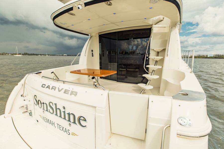 2004 Carver 56 Voyager Sonshine