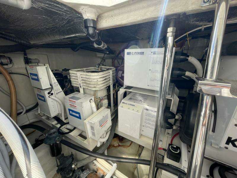 2004 Carver 56 Voyager Sonshine