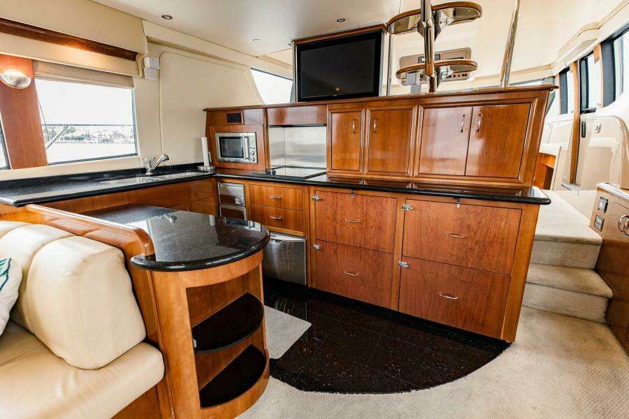 2004 Carver 56 Voyager Sonshine