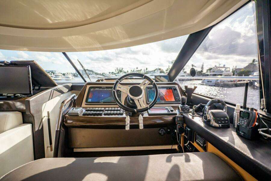 2013 Prestige 500 S