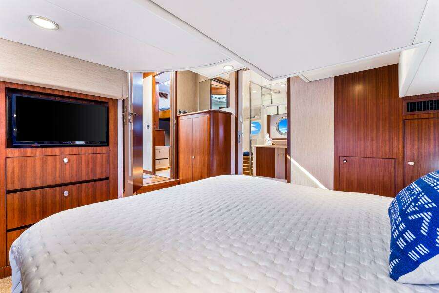 2015 Riviera Belize 54 Daybridge