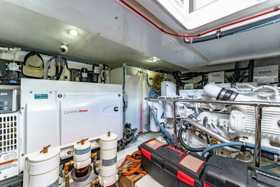 2015 Riviera Belize 54 Daybridge