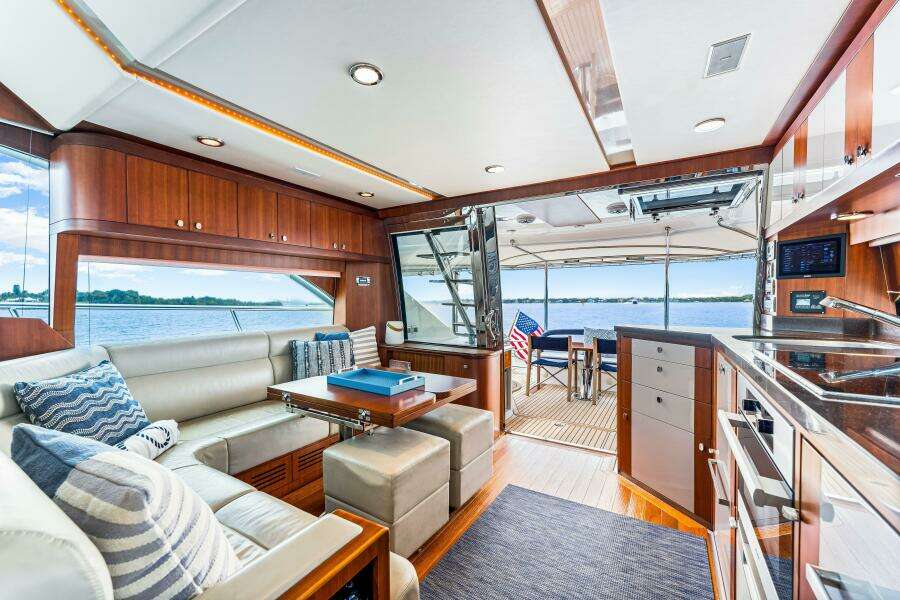 2015 Riviera Belize 54 Daybridge